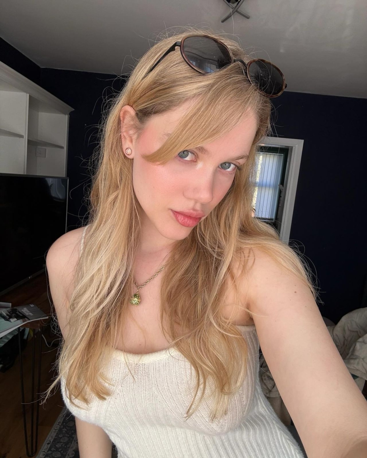 Serel Yereli’den Datça’da yazdan kalma pozlar!