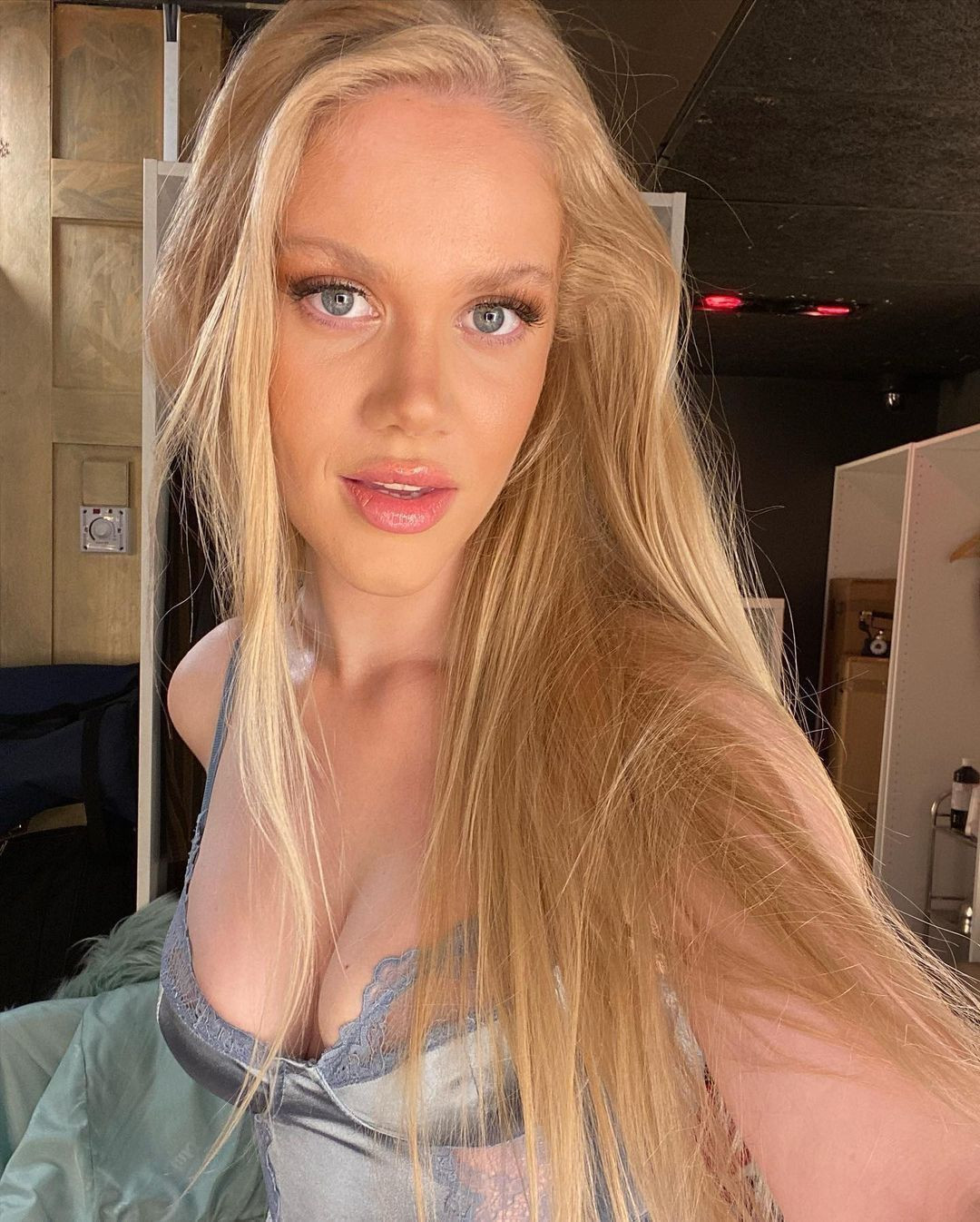 Serel Yereli’den Datça’da yazdan kalma pozlar!