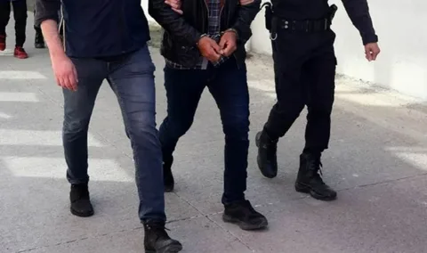 İzmir'de Silah Kaçakçılığı Operasyonu: 1 Kişi Tutuklandı