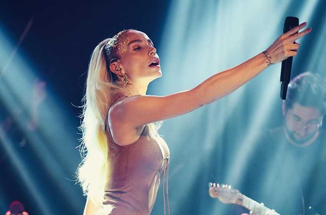 Popçu Gülşen'den yeni pozlar