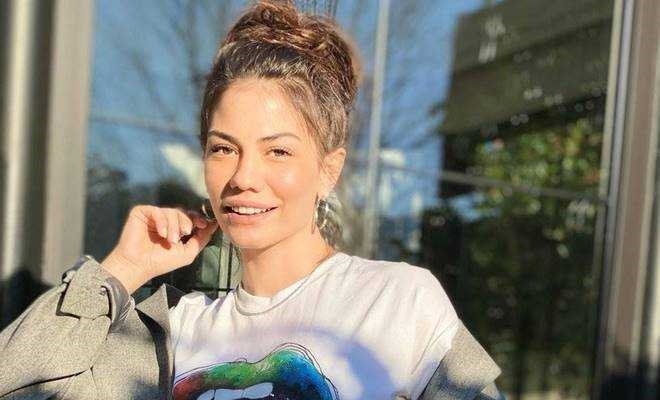 Demet Özdemir'in yeni projesinin detayları belli oldu!