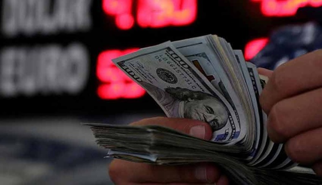 Dolar 13,80 seviyesine tırmandı Euro 15,60'ı geçti!