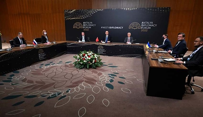 Dünyanın gözü Antalya'da! Kritik toplantıdan ilk fotoğraf