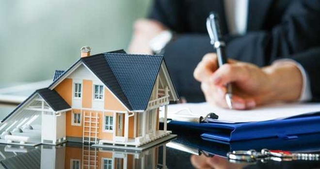 Emlakçı 23 evi tutup fahiş fiyatlarla yabancılara kiraladı