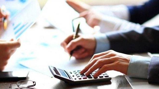 Feyyaz Berker Tekfen'deki payını devretti