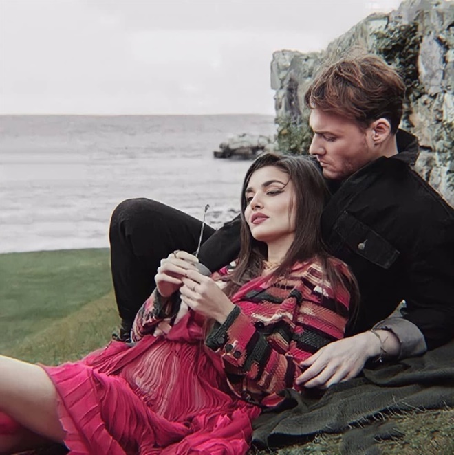 Hande Erçel ile Kerem Bürsin'i menajerleri ayırmış!