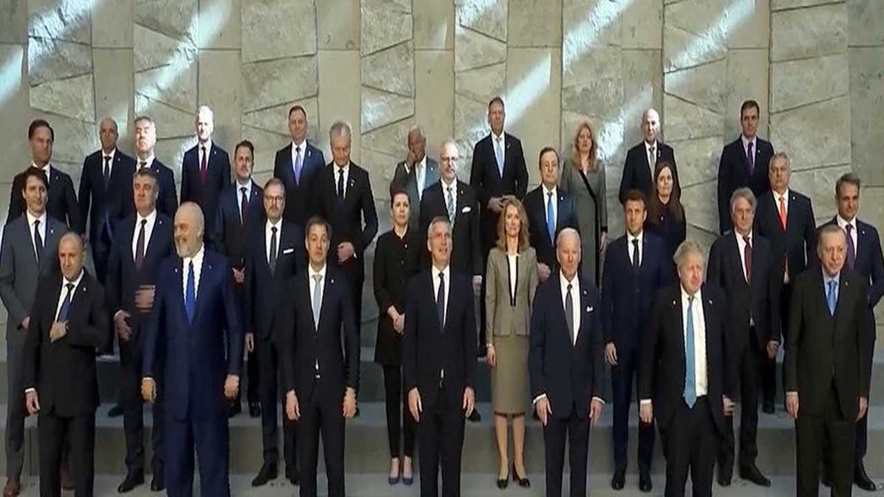 Kritik NATO zirvesi başladı