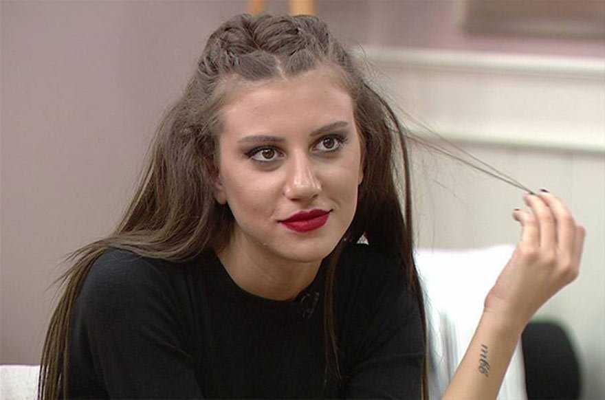 Evli fenomenle birlikte olan Melis Buse Betkayan'a tepki yağdı